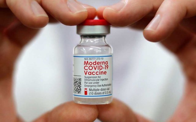 Moderna begins testing COVID vaccine in babies and children