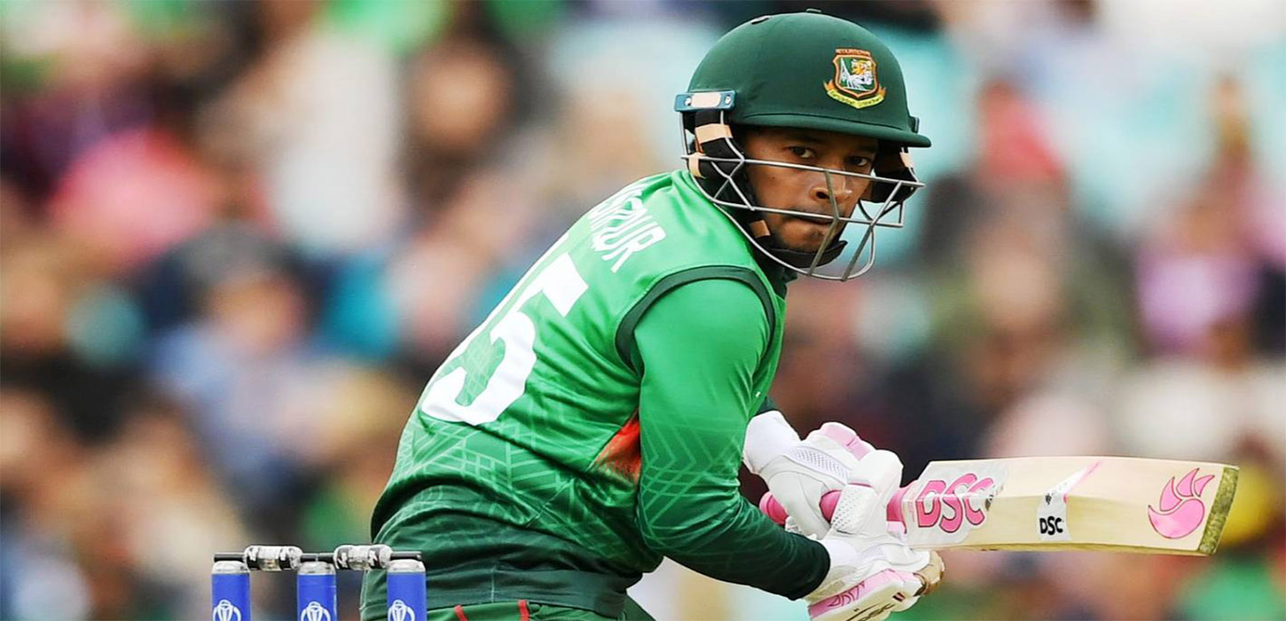 Mushfiq gets stitches after knee injury