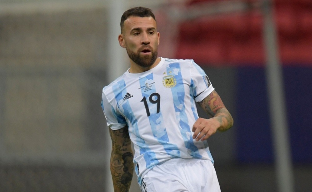 Argentina defender Otamendi victim of robbery at home