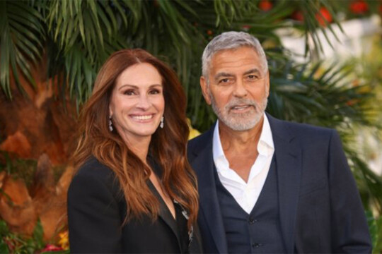 George Clooney, Julia Roberts reunite for their first rom-com together