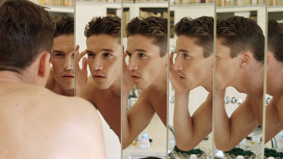Why some narcissists actually hate themselves