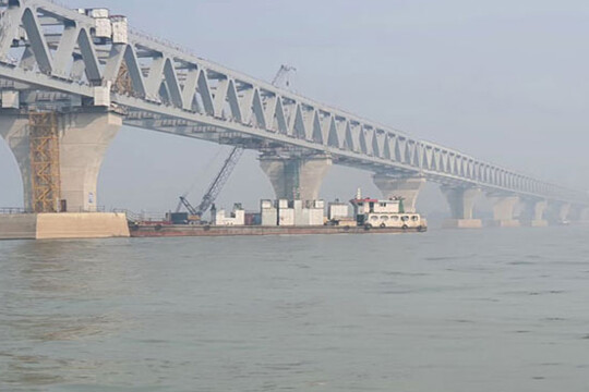 2 suspended over crashing into Padma bridge pillar, probe formed