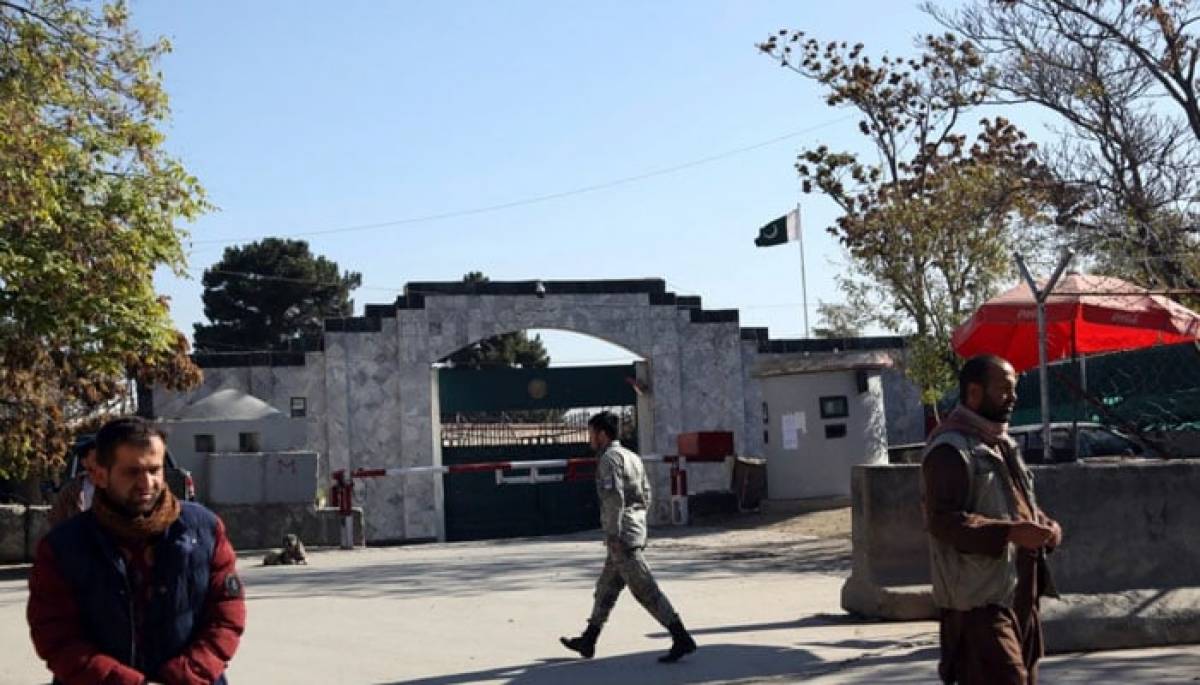 Pakistani embassy in Kabul comes under attack