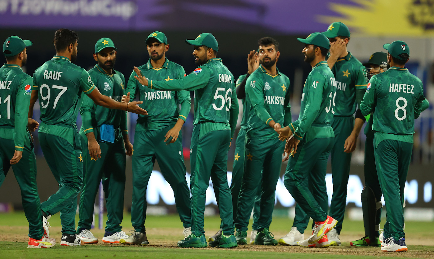 Pakistan set up Australia semi-final after 72-run win over Scotland