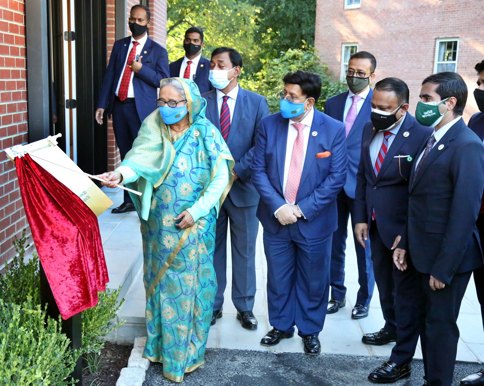 PM opens ‘Bangladesh House’ in USA's Maryland