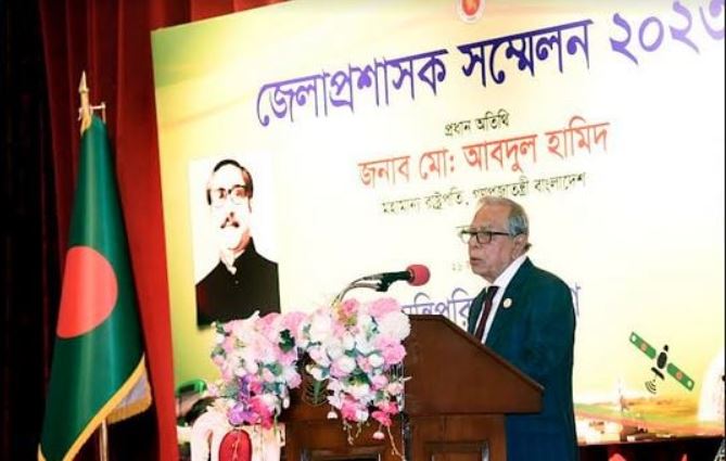 President asks DCs to be vigilant against graft, power abuse