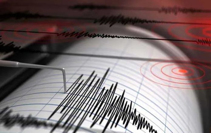 A strong earthquake of 4.3 magnitude felt in country