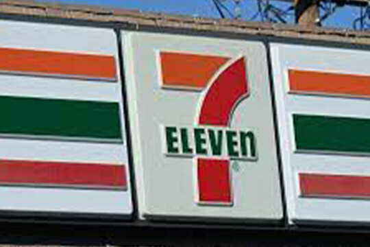 Man’s hand severed by sword at Hawaii 7-Eleven store