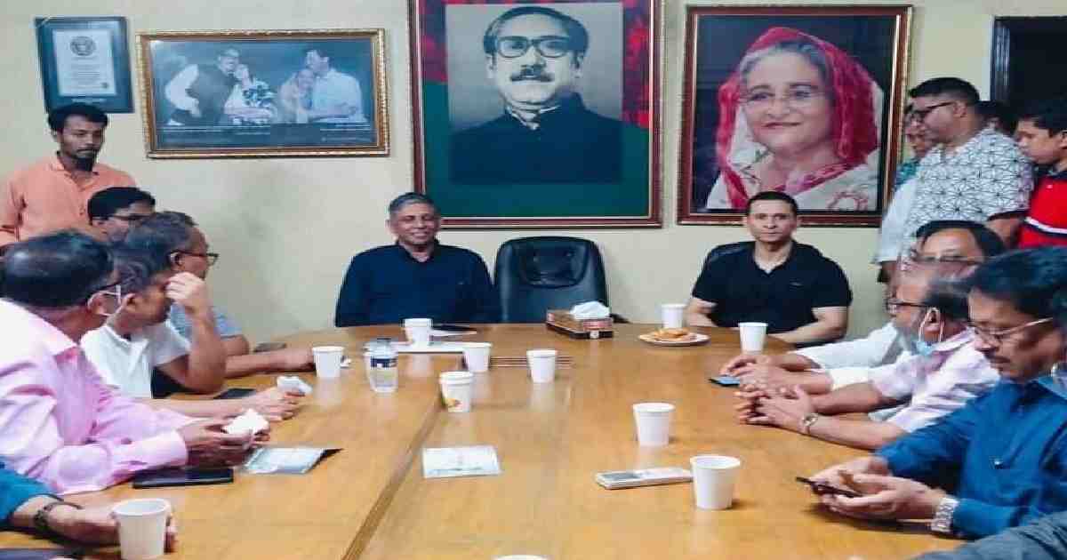 Sohel Taj visits Awami League president's office