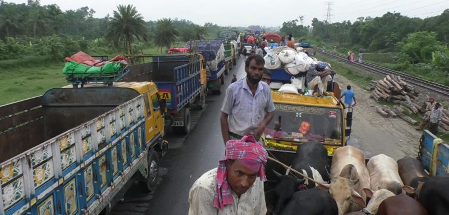 Long traffic gridlock on Dhaka-Tangail road