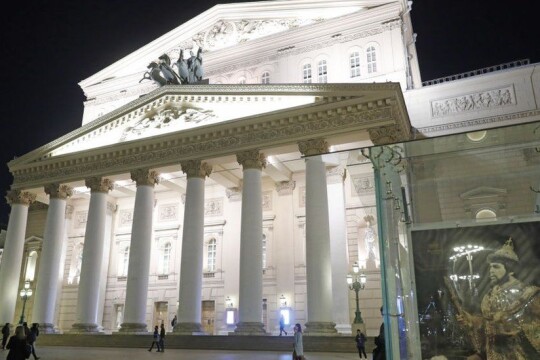 Performer at Moscow's Bolshoi Theatre killed by falling scenery