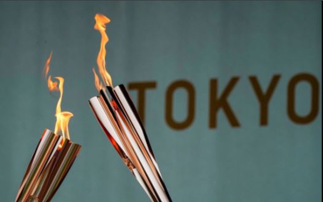 Scandal-hit Tokyo looks to final torchbearer to mend battered image