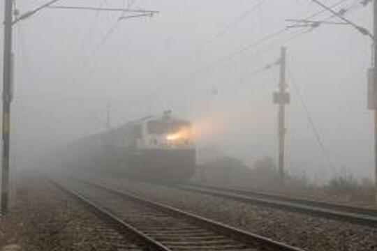 Fog disrupts train operation in the north