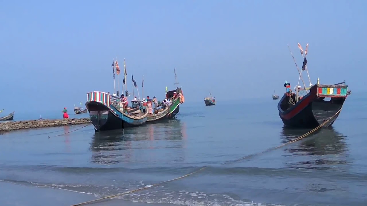 Myanmar Navy releases 22 Bangladeshi fishermen, 4 trawlers