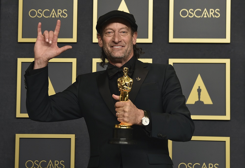 Deaf actor Troy Kotsur wins Academy Award