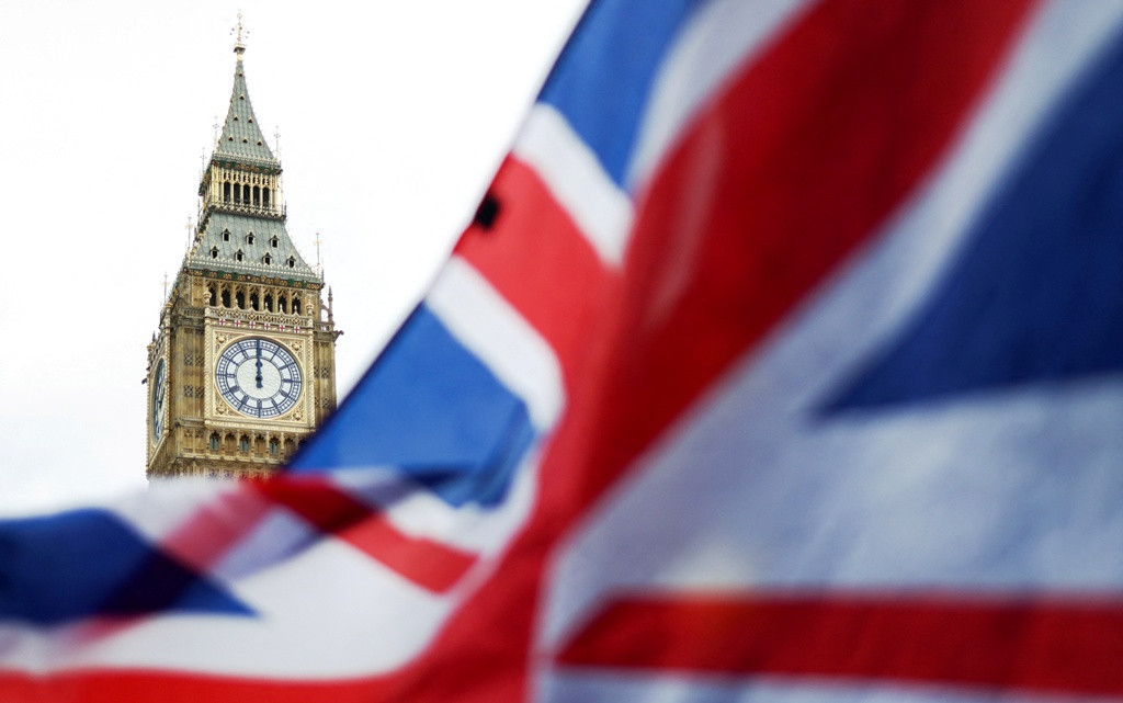 UK scraps 'golden' visas for rich foreign investors