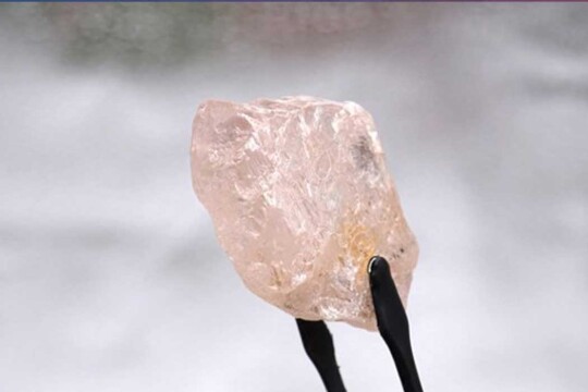 Miners unearth pink diamond believed to be largest seen in 300 years