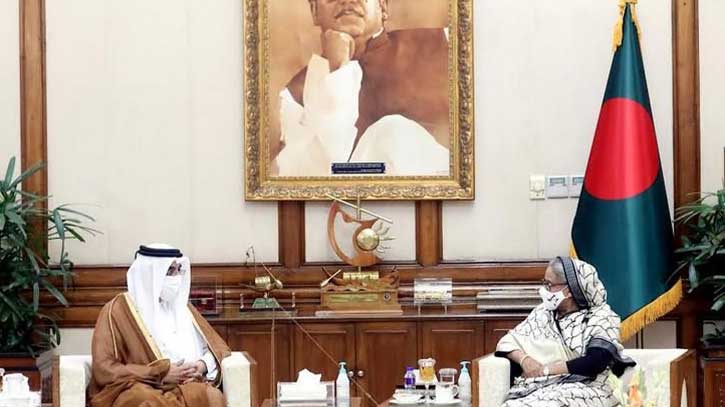 PM offers land to Qatar in economic zones