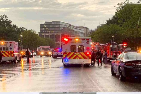 Lightning strike near White House leaves 3 dead, 1 injured