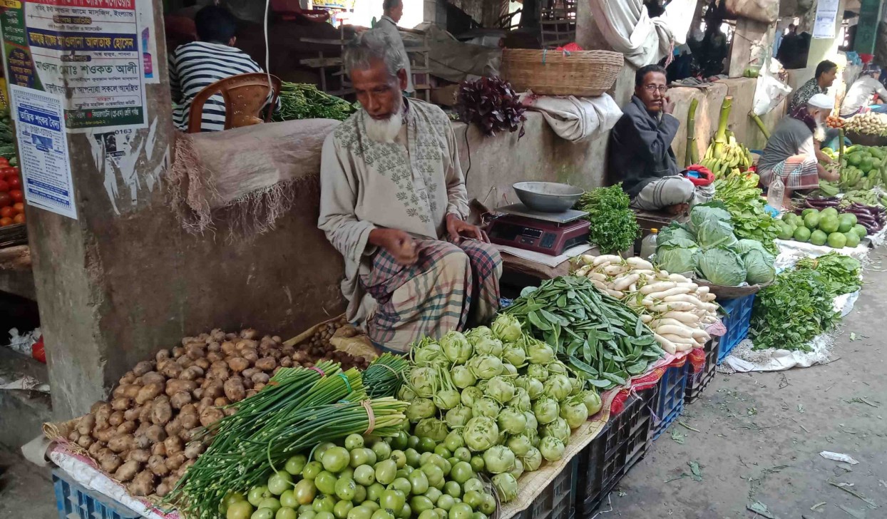 PM Hasina asks to keep food reserve above 1.5m metric tons: Cabinet secy