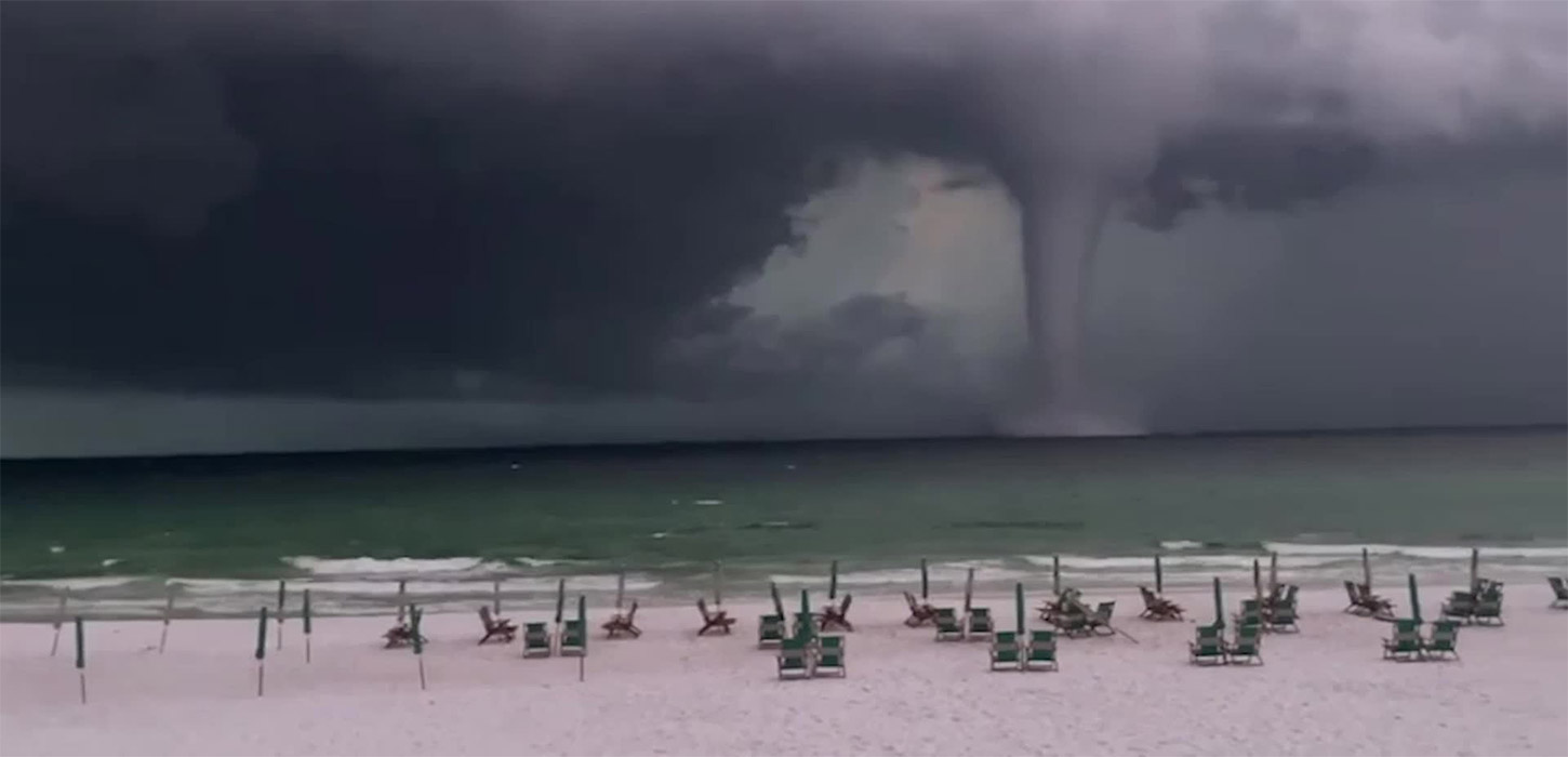 Massive waterspout spotted in Florida